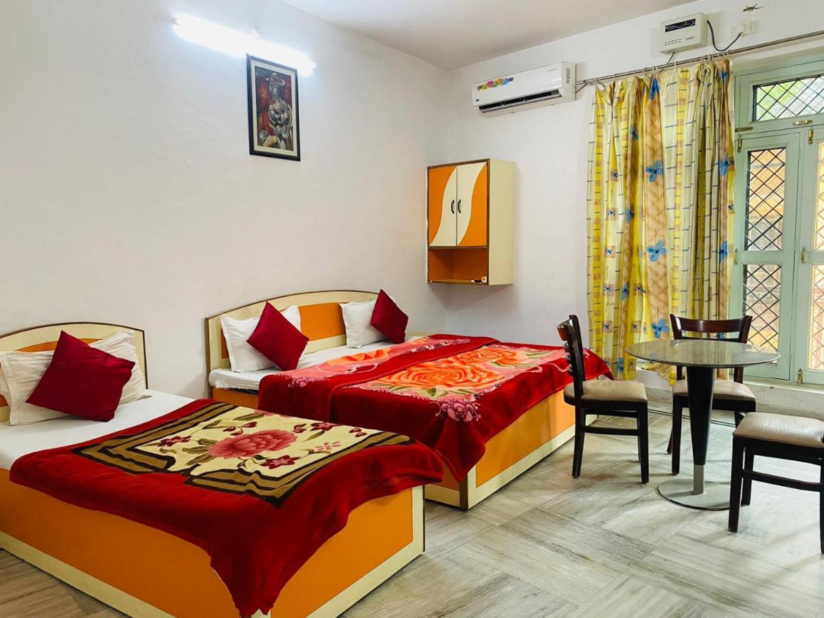 Hotel Surya Laxman Jhula Rišikéš Exteriér fotografie