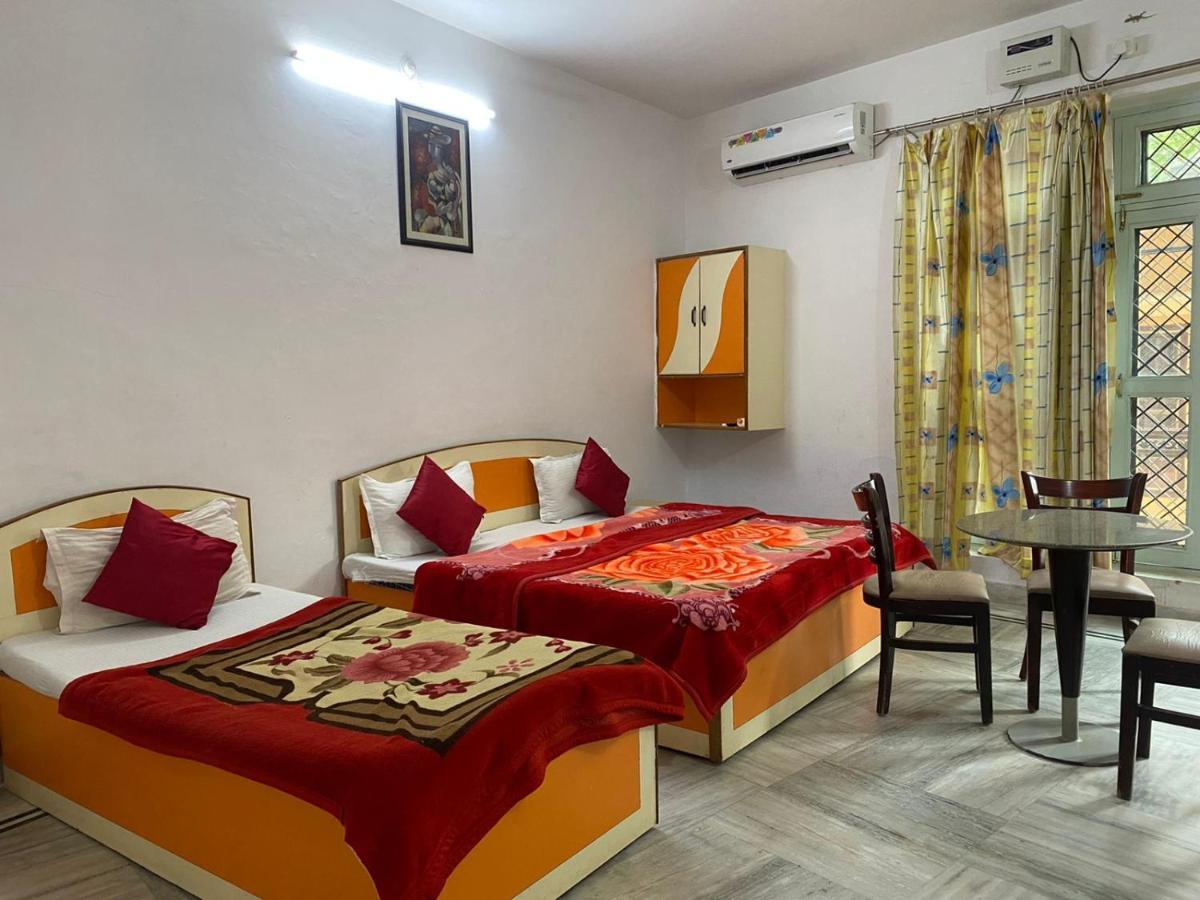 Hotel Surya Laxman Jhula Rišikéš Exteriér fotografie