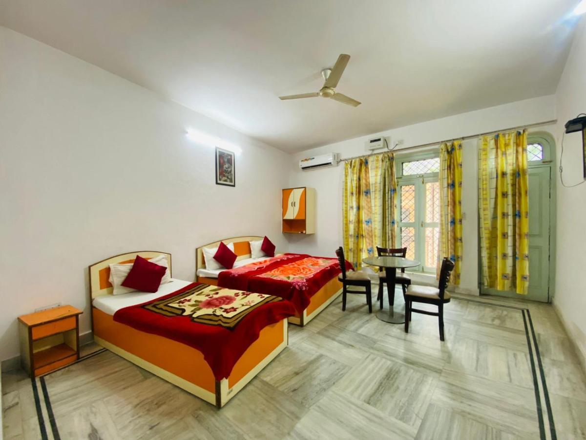 Hotel Surya Laxman Jhula Rišikéš Exteriér fotografie